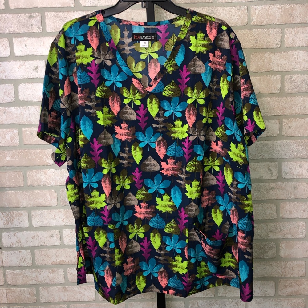 NWT Koi Basics multi color leaf pattern v neck short sleeve scrub top